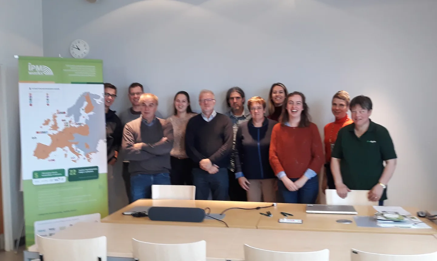 2022 10 IPMWORKS ryhmakuva Crossvisit