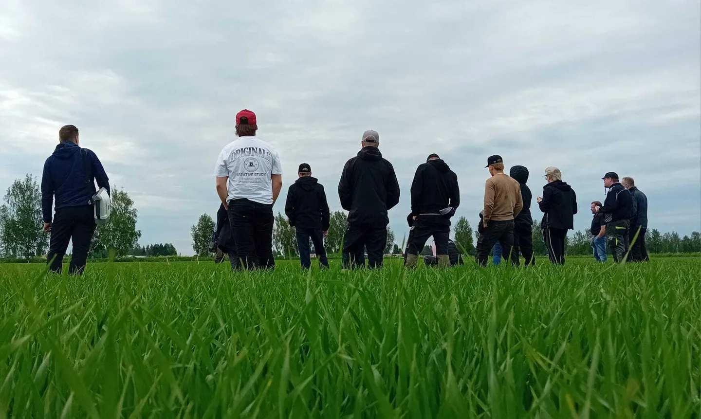 5975acbbe81455016f30c4a1c87eb64d