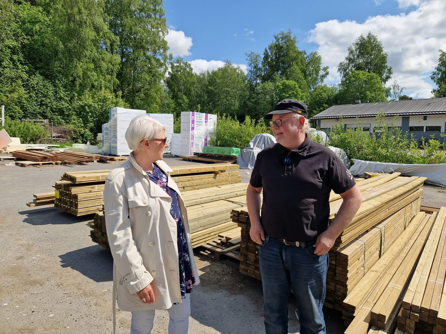 Kirsi Sinisilta ja Hauhon Rauta Maatalous yrittaja