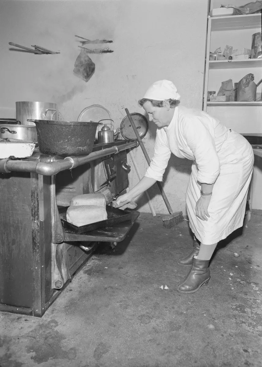 51 MKN90 blogi kinkunpaistoa kuva Erkki Voutilainen finna