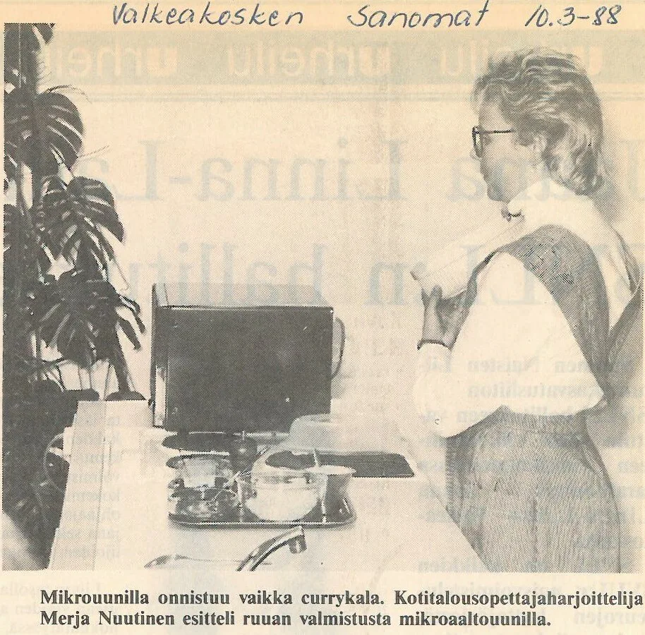 Mikron_käytön_opastusta_vuonna_88_Valkeakosken_Sanomat