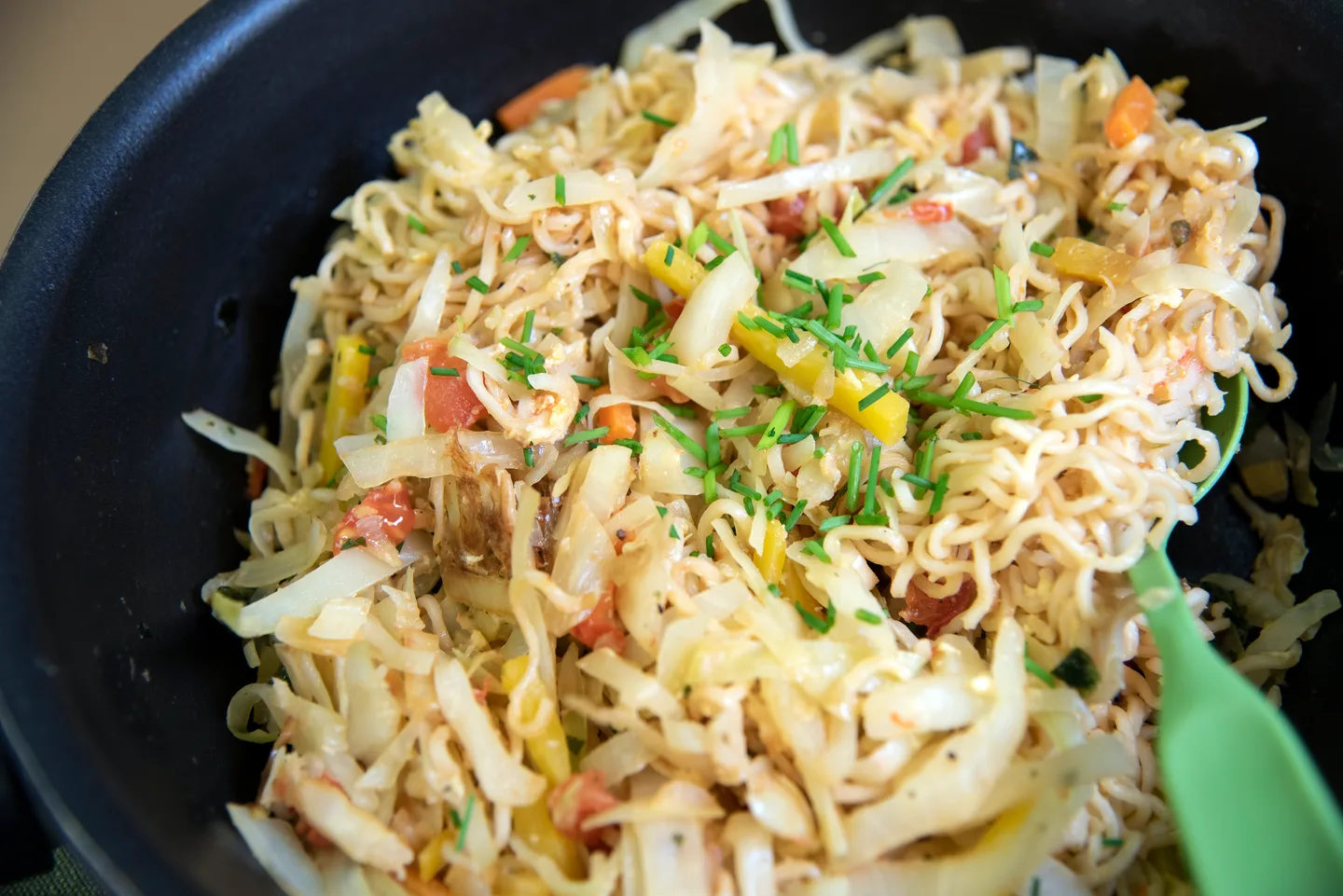 Itämainen nuudelipannu