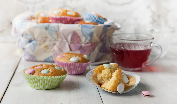 Mkn artikkeli muffinit ja mehu vaaka ruokaneuvot kuvamaa jakotitalousnaiset timoviljakainen 10 pieni