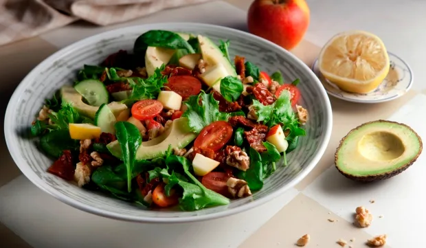 Mkn artikkeli salaatti ruokaneuvot kuvamaa jakotitalousnaiset timoviljakainen 4