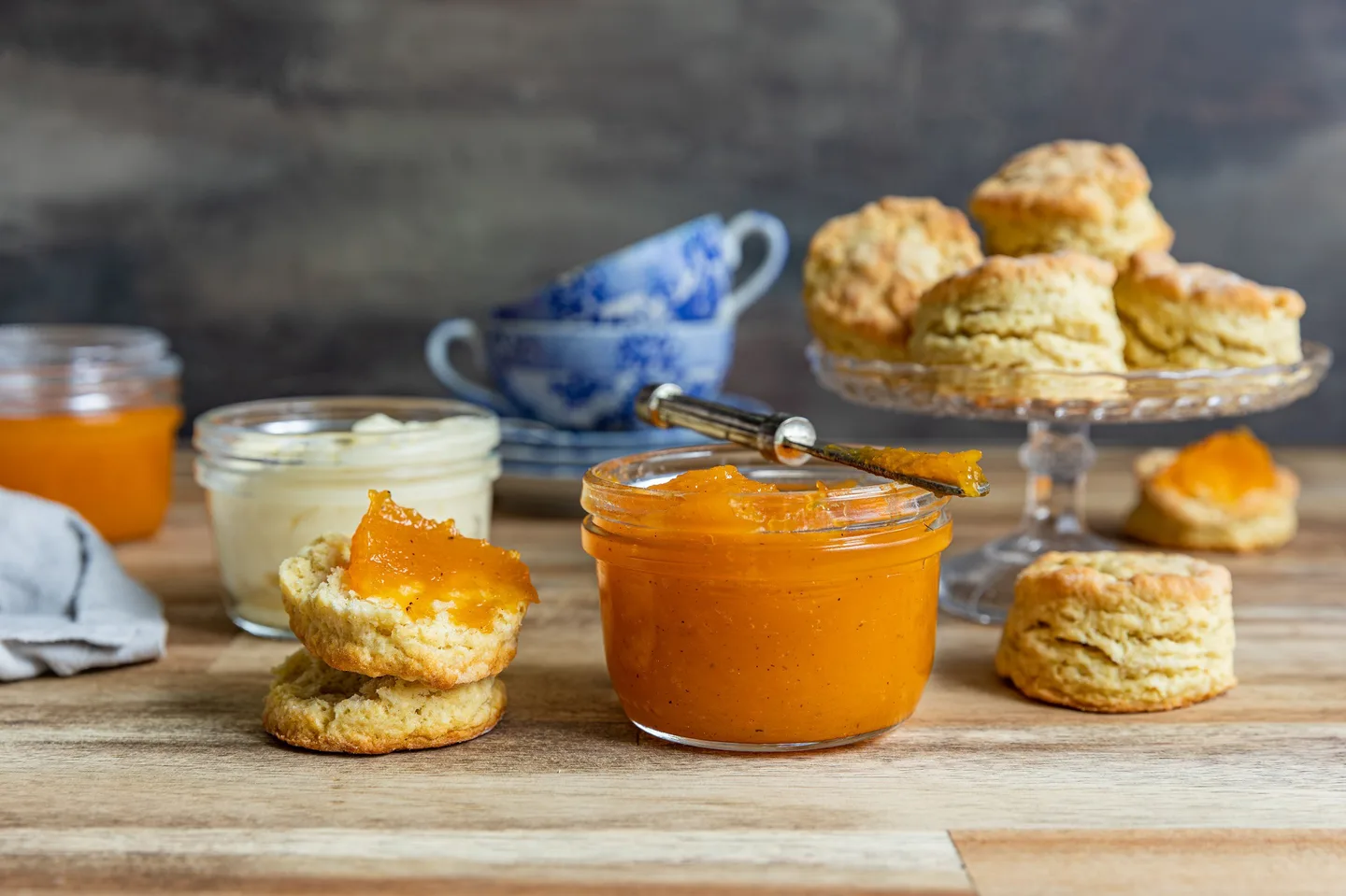 Skonsseja ja kurpitsahilloa