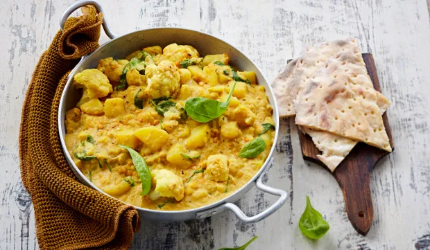 Mkn artikkeli kukkakaaliperunacurry vaaka h kuvalaurariihela