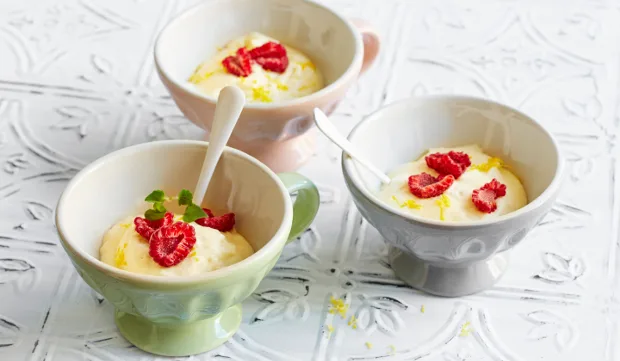 Perunasorbetti pikku kipoissa