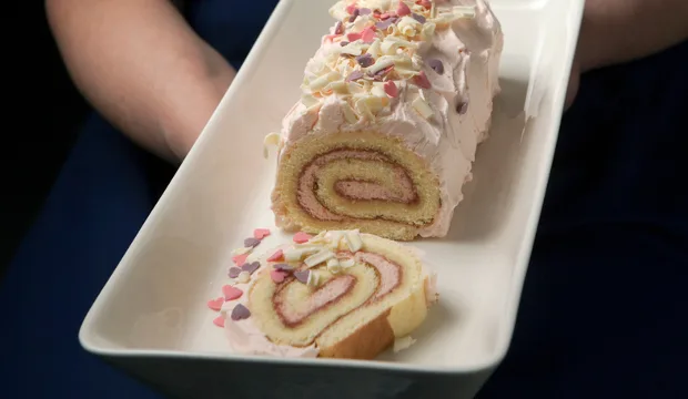 Mkn vinkitjateemat sydantalvenherkkuleivonnaiset vaaleanpunainenunelmatorttu kuvamaajakotitalousnaisettimoviljakainen