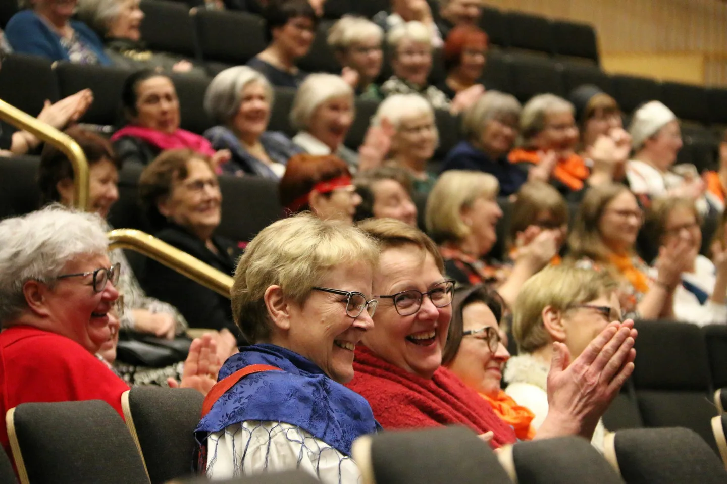 90 v juhla hauskaa on kuva Kirsi Haapamatti