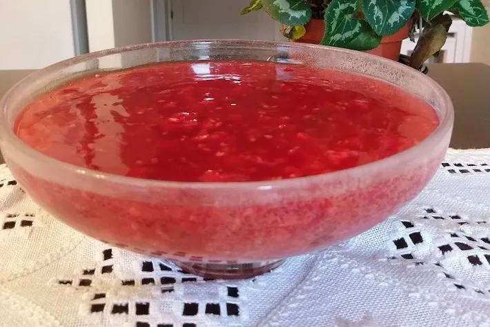 Vadelmakiisseli vaaka