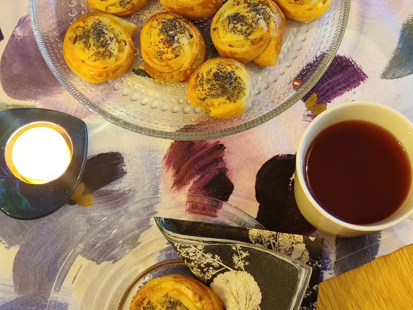 Sinihomejuusto paarynakierteet vaaka