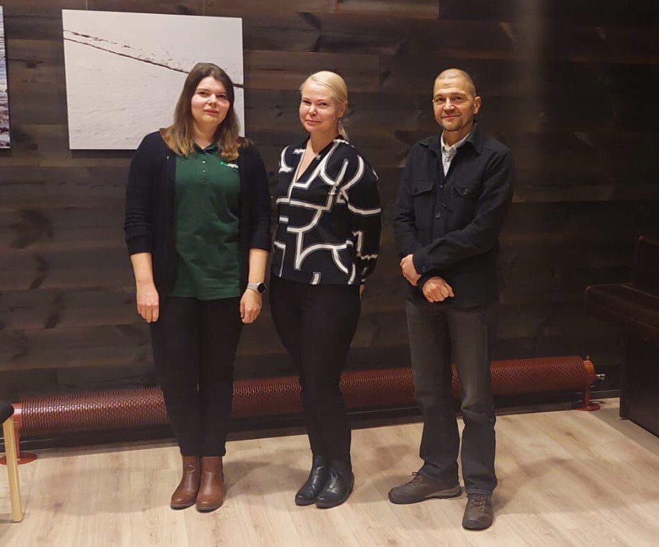 Sukupolvenvaihdostilaisuuden puhujia