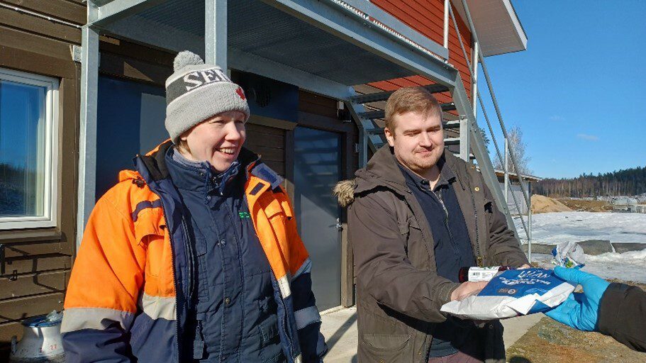 Vakkamäen tilan Johanna Vakkamäki ja Juho Ruuhijärvi