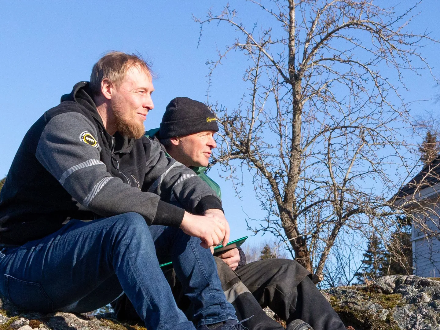 Rahaa tunteita ja tulevaisuutta talousnakokulmaa omistajanvaihdokseen