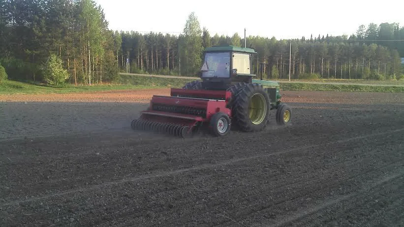 Havaintokokeet kylvettiin 23.5.2014.