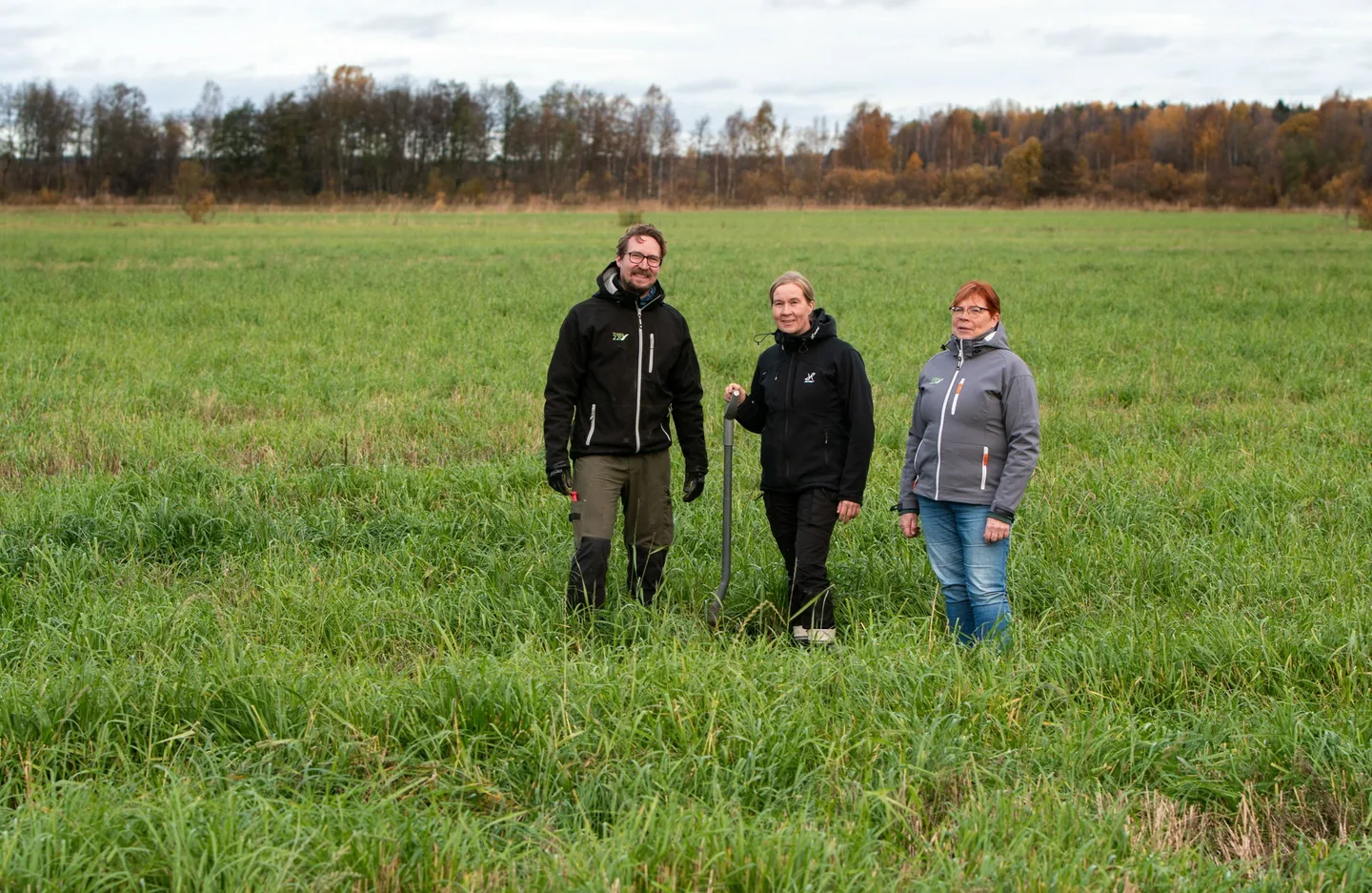 Asiantuntijoita pellolla syksylla Johanna Viren 18 2