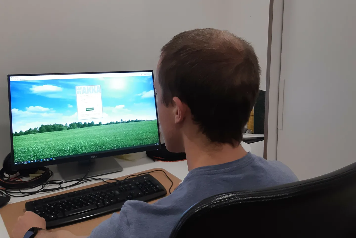 Esa Sairanen siirtyi tilitoimiston vaihdon yhteydessä sähköiseen kirjanpitoon.