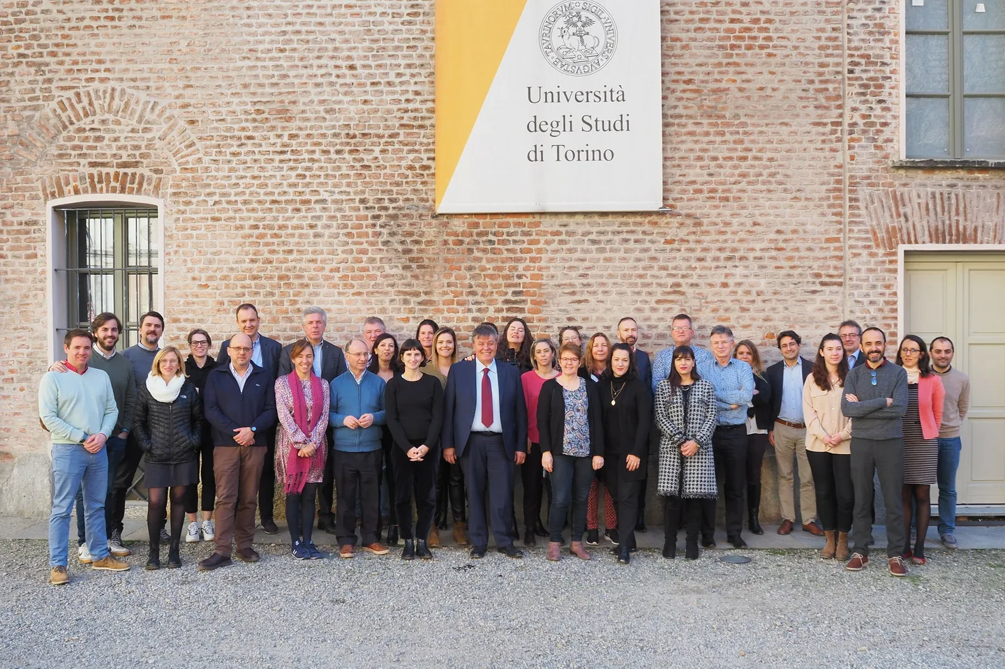 FIELDS-hankkeen aloitustilaisuus pidettiin juuri ennen Korona-aikaa helmikuun alussa Torinossa, minkä jälkeen työ siirtyi pitkälti verkossa tapahtuvaksi. Digitaaliset tavat toimia ja niihin liittyvät osaamisvaateet ovat keskeinen osa hanketta.