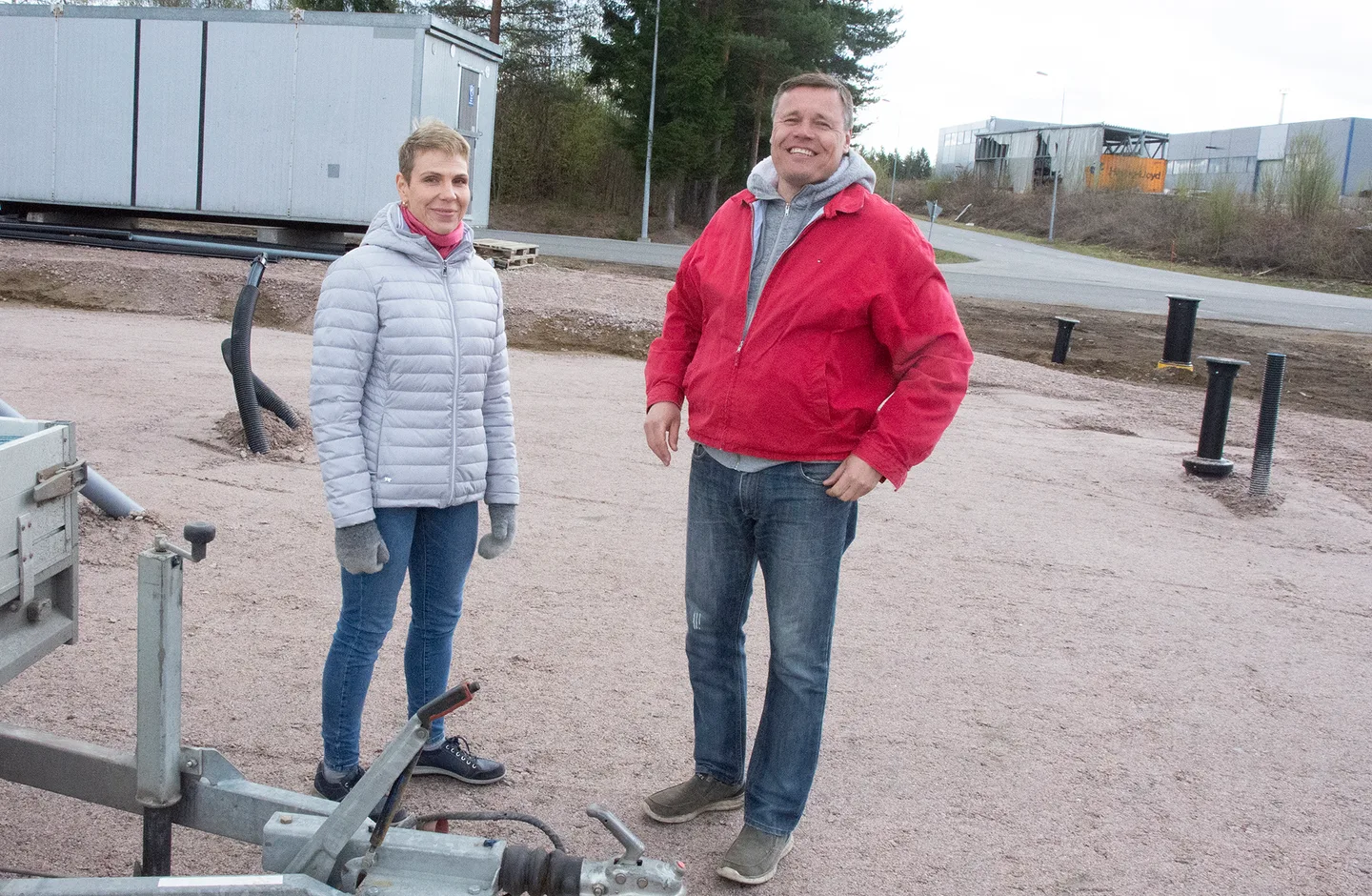 Maripajan yrittäjä Tero Vihervaara ja ProAgrian yritysasiantuntija Tiina Heinonen. Kuva Jouni Lehtonen