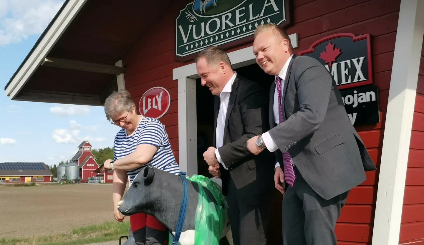 Latvian mmministeri ja Kurvinenx