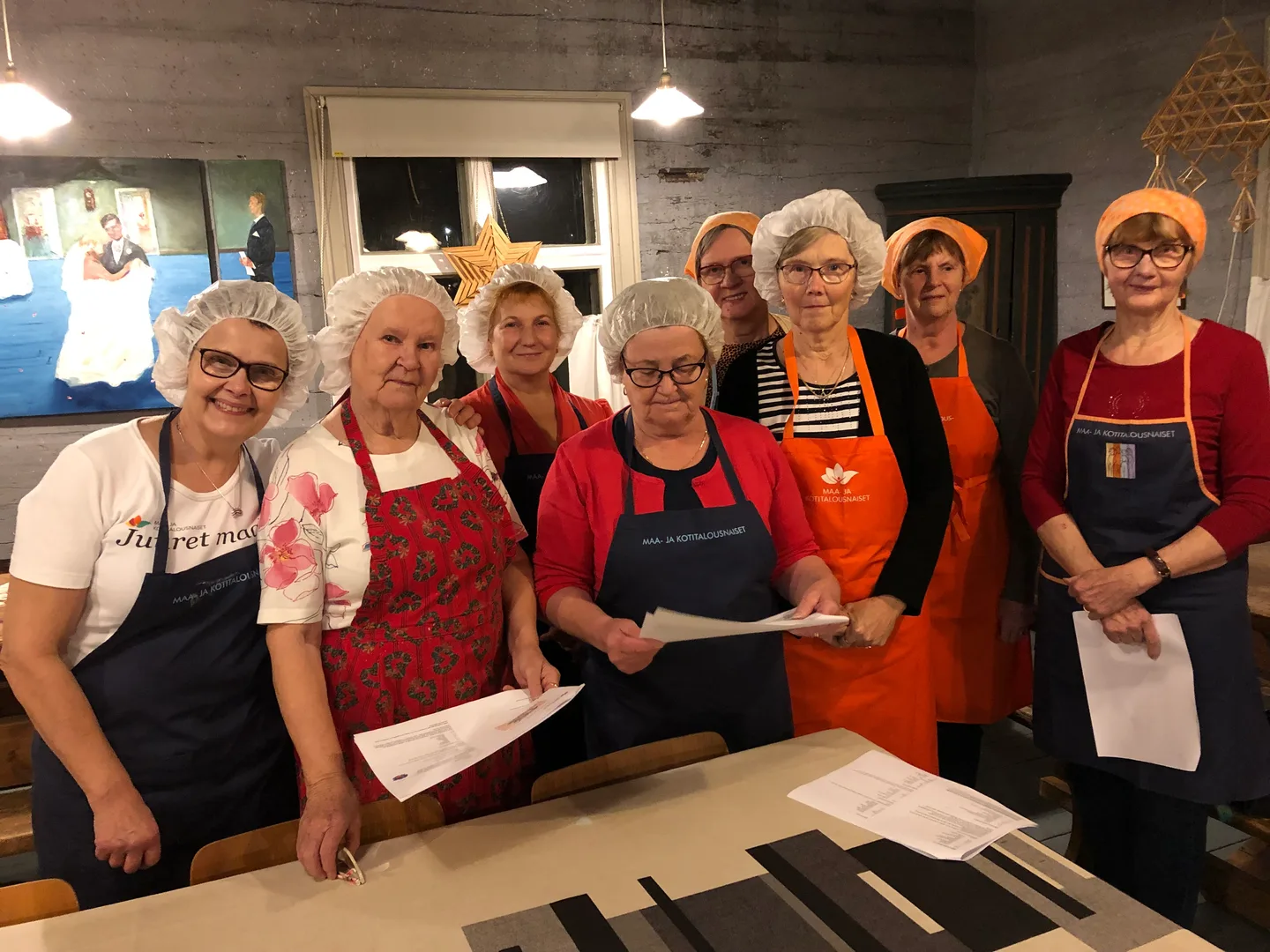 Seija Varila, Leena Sulkala, Sinikka Hedström, Ulla Pohjola, Aila Björgren, Irma Liedes, Kaarina Haapaniemi ja Irja Junttila