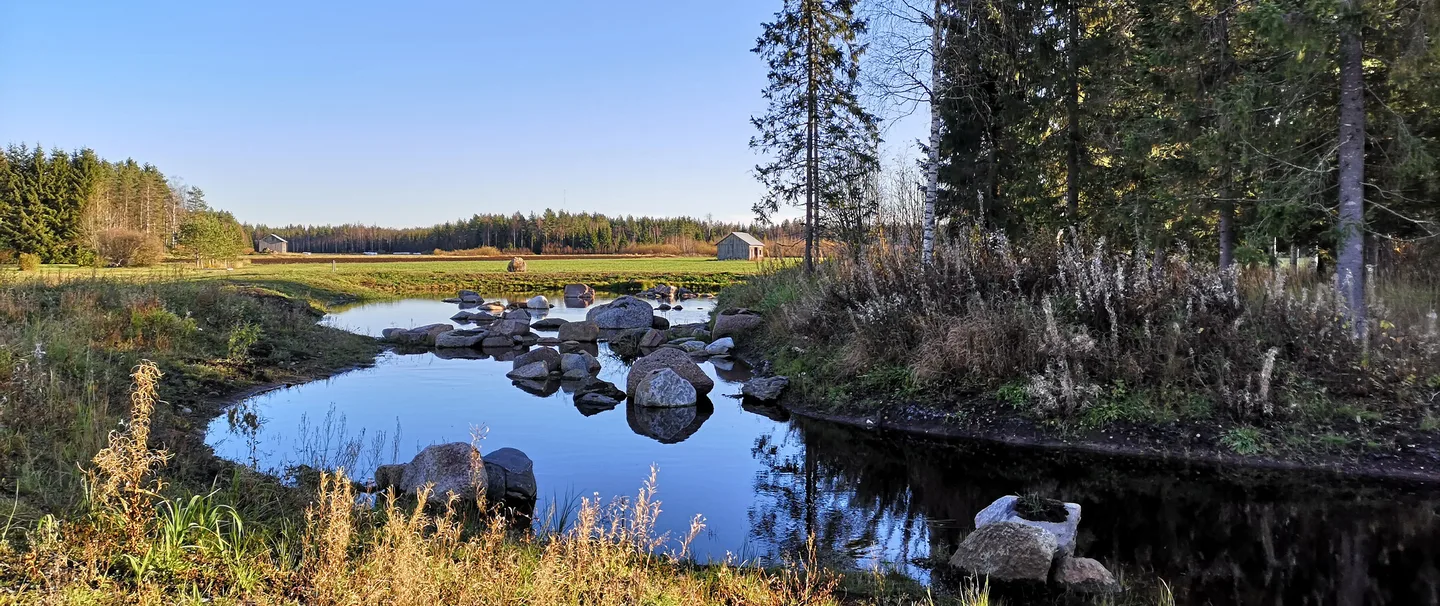 Vedet haltuun valuma alueilla kansikuva